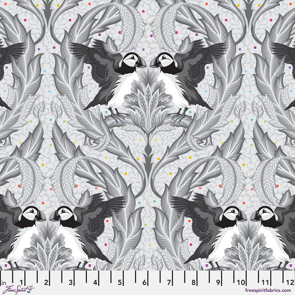 Graywork by Tula Pink - Huffin & Puffin in Whisper