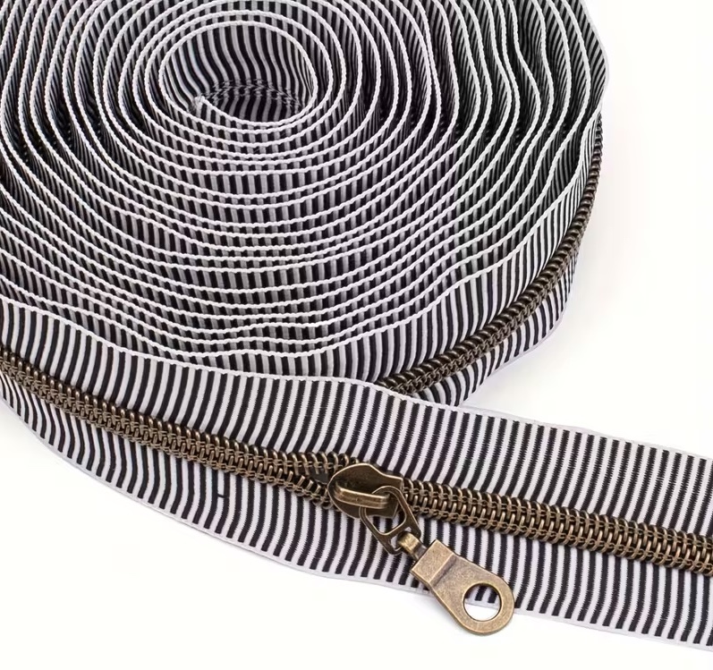 Zipper by the Yard Narrow Black & White Zipper Tape - 2.5 Yards, 5 Pulls