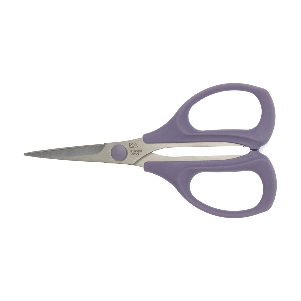 KAI 4.5" Serrated Scissors
